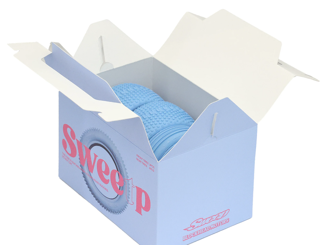 BHM818 Sweep x BLOCKHEAD MOTORS ブルータイヤ SWEET BOXセット